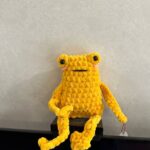 crochet frog